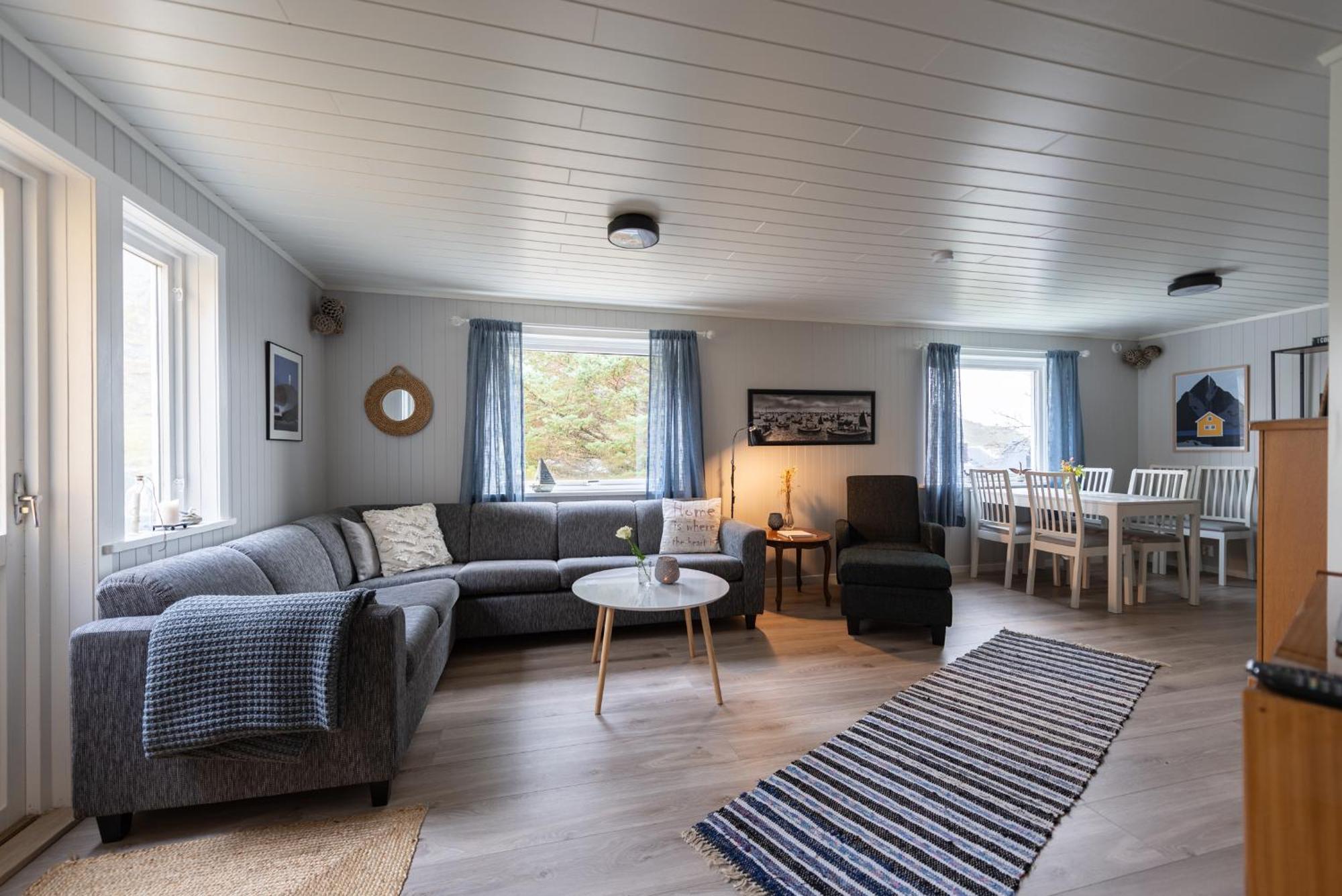 Cozy House By The Fjord In The Heart Of Lofoten Reine Ngoại thất bức ảnh