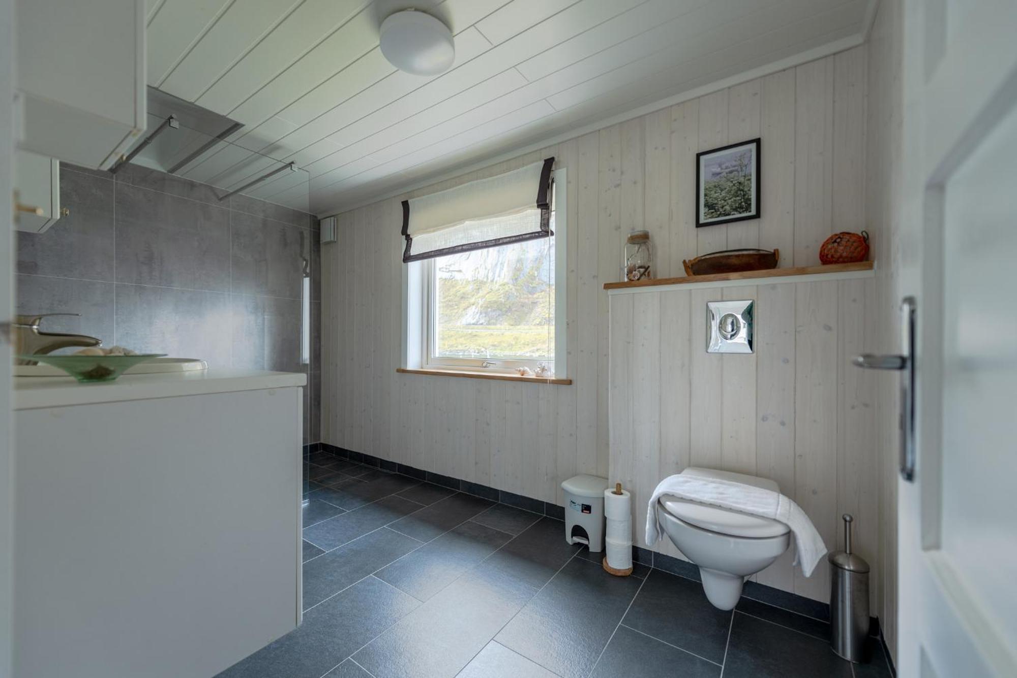 Cozy House By The Fjord In The Heart Of Lofoten Reine Ngoại thất bức ảnh